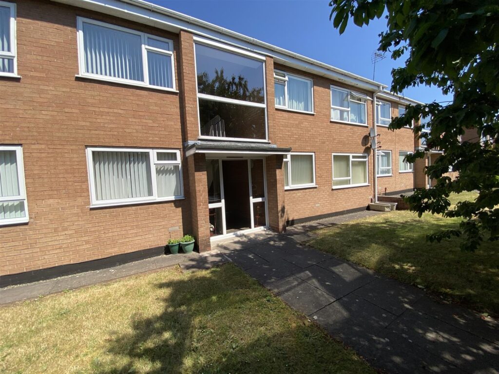 Moorfield Court, Gravelly Drive