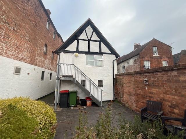 Flat 3, 75 High Street