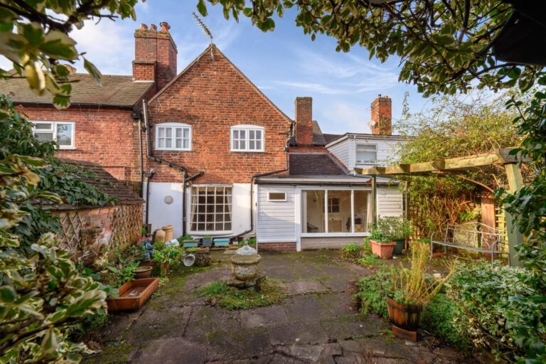 Broadway Back Garden