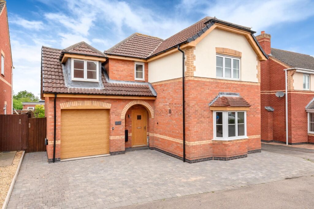 Lintin Close, Bratton, Telford