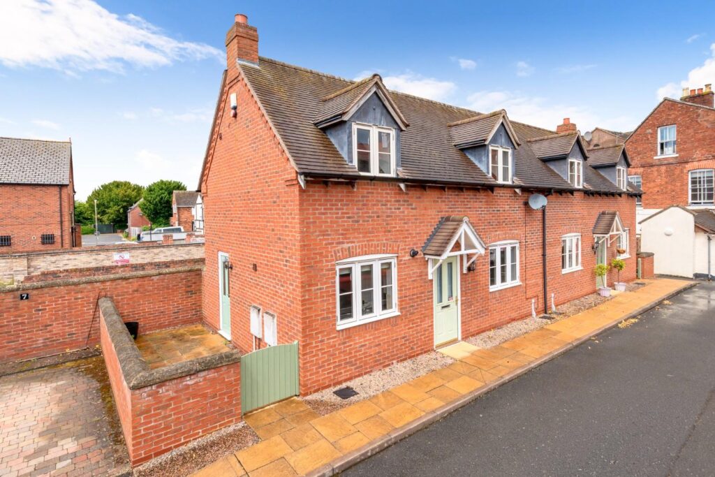 Broadbent Court, Newport
