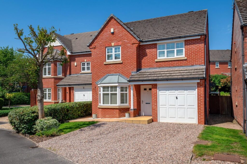 Harvest Close, Newport