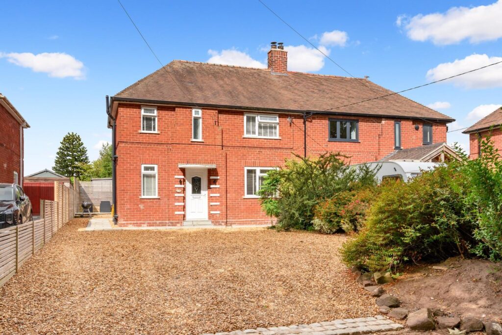 Littlehales Road, Chetwynd Aston